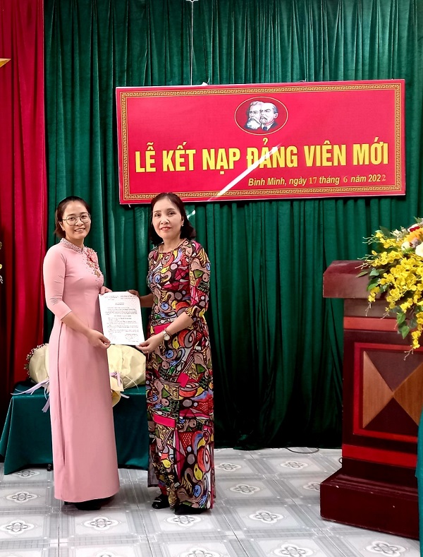 trao quyết định ket nap